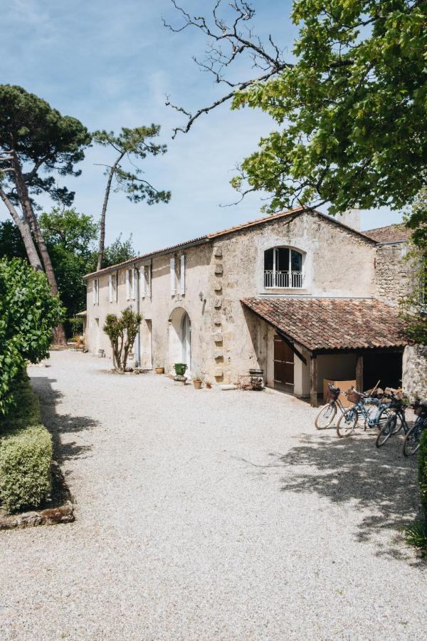 Le Château Réal Saint-Seurin-de-Cadourne Habitación foto