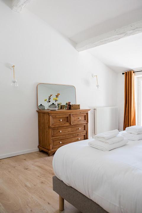 Le Château Réal Saint-Seurin-de-Cadourne Habitación foto