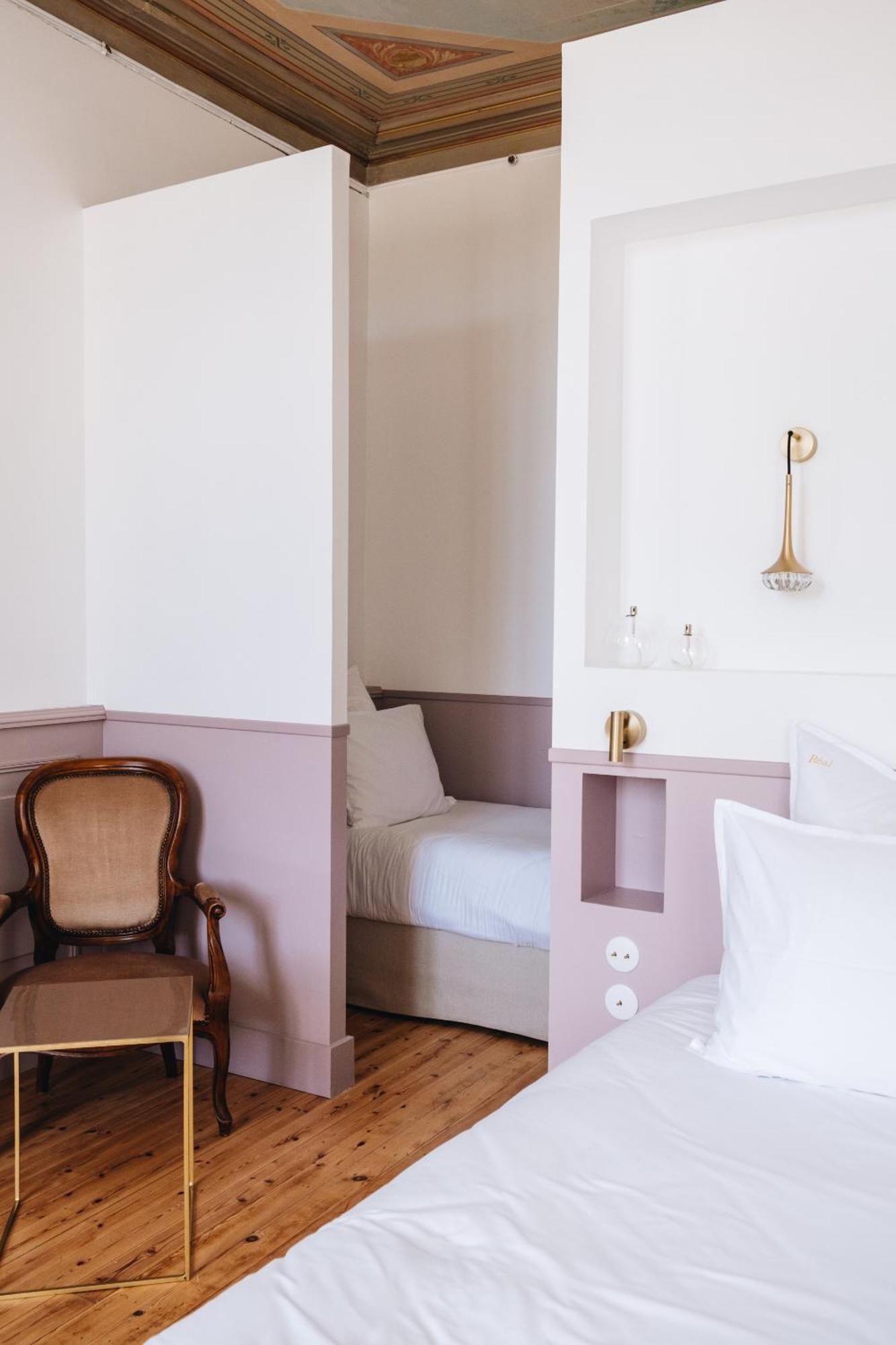 Le Château Réal Saint-Seurin-de-Cadourne Habitación foto