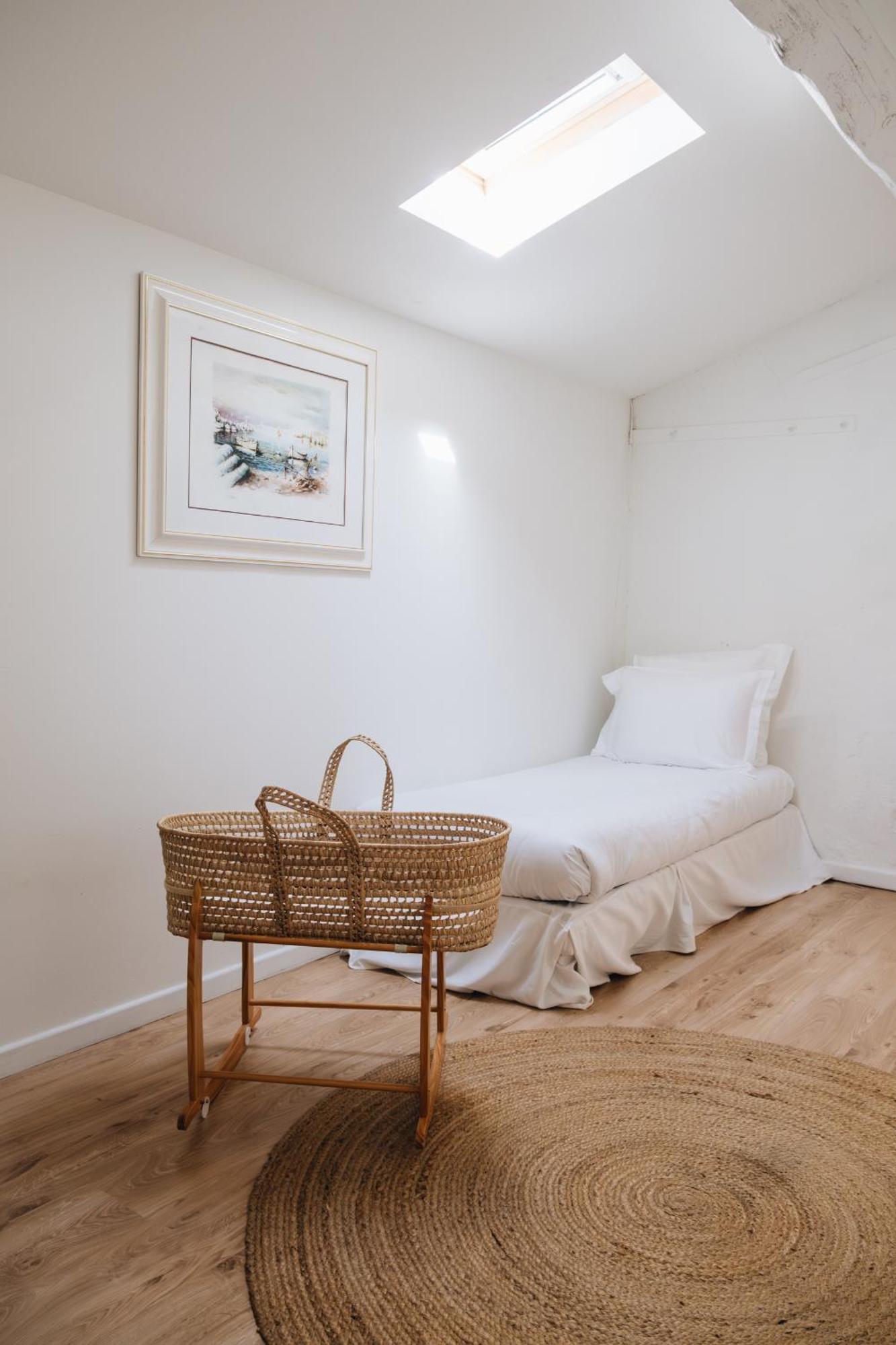 Le Château Réal Saint-Seurin-de-Cadourne Habitación foto